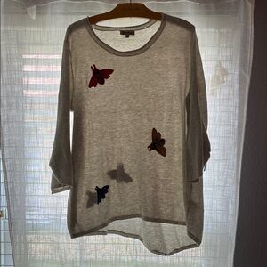 Democracy Light Gray bubble bees Appliqué Tunic
